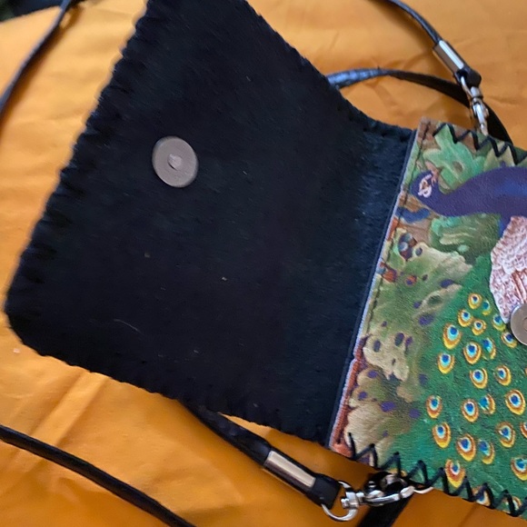 Hand made pleather crossbody with beautiful peacock design. - Picture 3 of 3